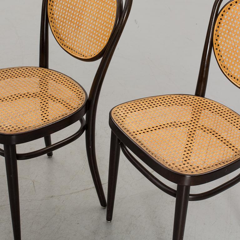 STOLAR, 4 st Thonet 80 (1980).