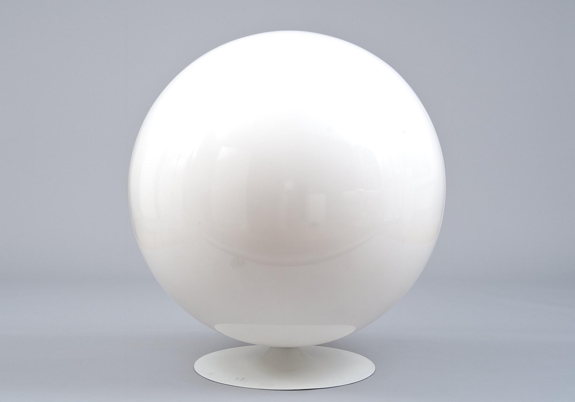 Eero Aarnio, BALL CHAIR.