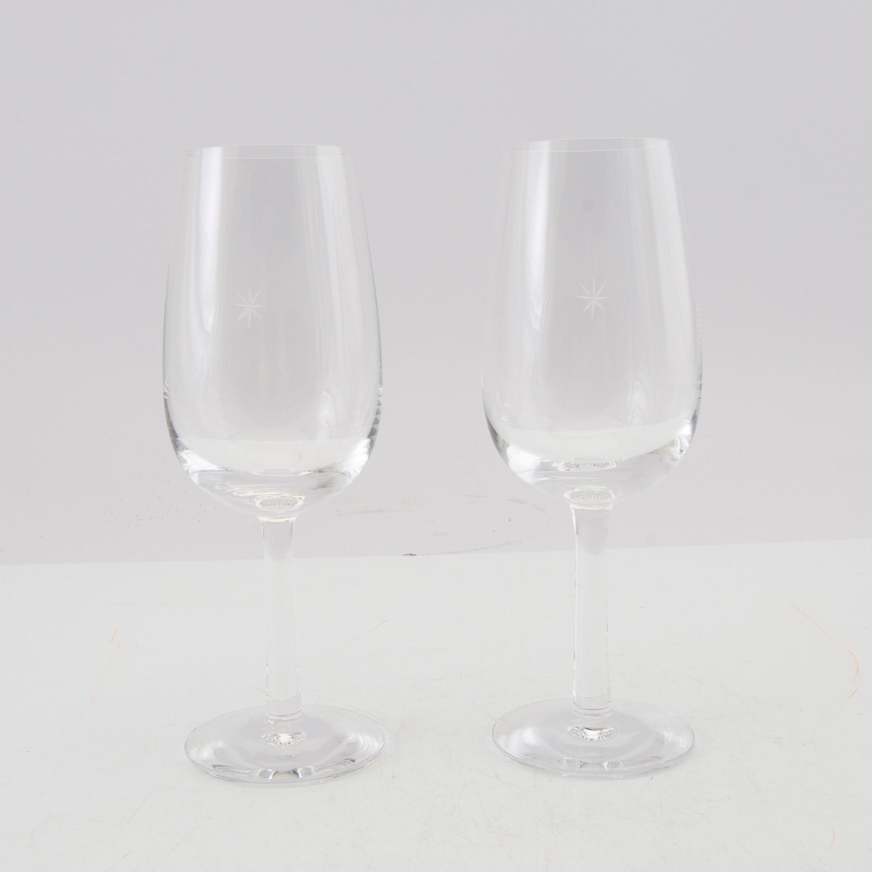 Signe Persson-Melin, servis 41 dlr "Bouquet" Kosta Boda sent 1900-tal.