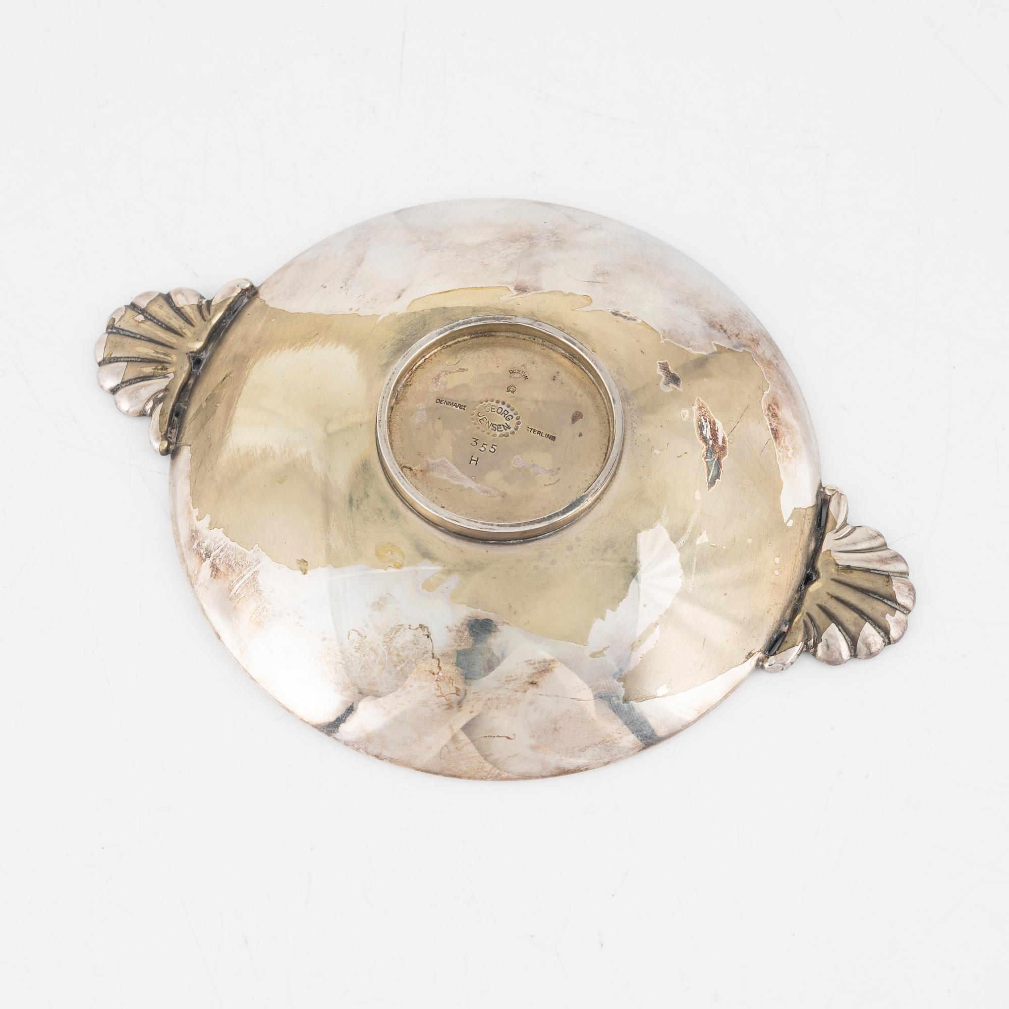 Gundorph Albertus, a sterling silver dish, model 355, Georg Jensen 1945-1977, Copenhagen, Denmark.