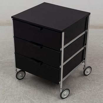 ANTONIO CITTERIO & OLIVER LÖW, a 'Mobil" container for Kartell.