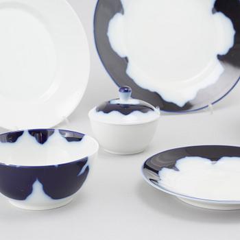 LIN UTZON, delvis, 55 delar, porslin, Royal Copenhagen, 1980-tal.