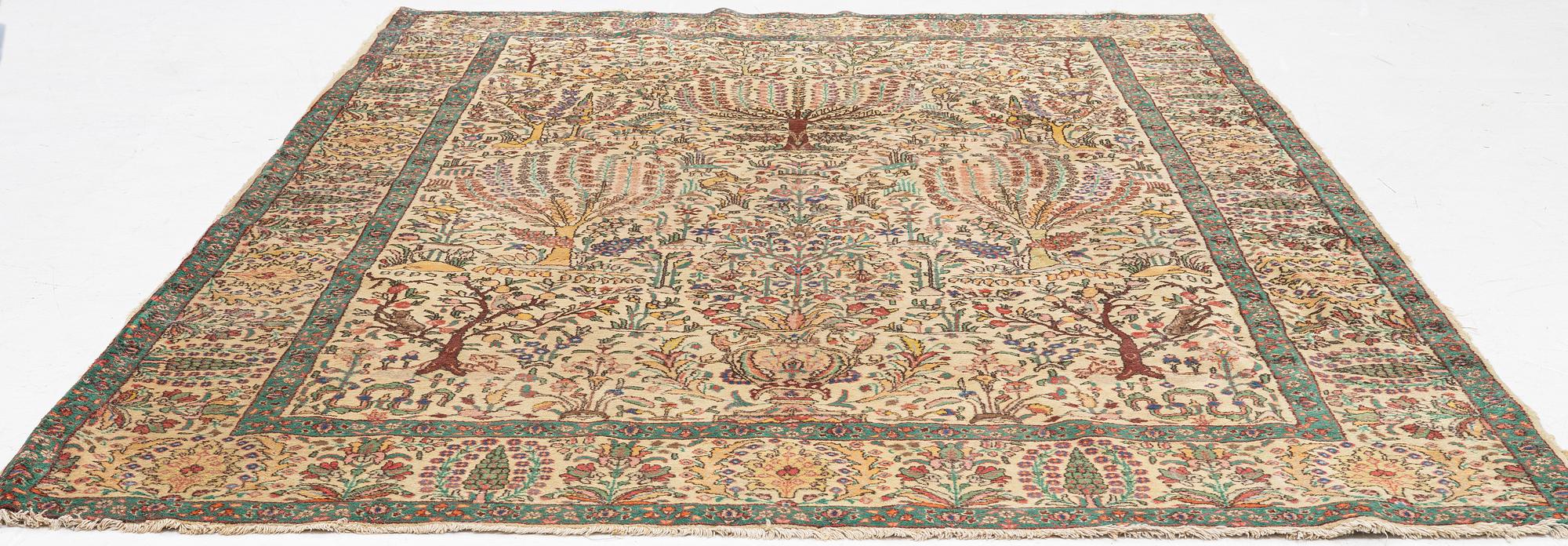 Matta, semiantik Täbris, Nordvästra Persien, ca 285 x 196 cm.