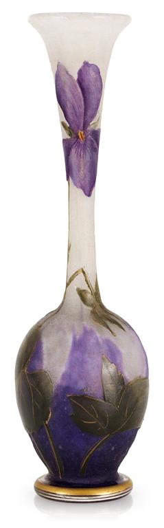 An art nouveau Daum cameo glass vase, Nancy, France.