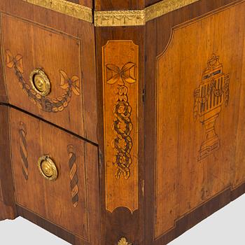 A Gustavian late 18th century commode attributed to J. Hultsten.