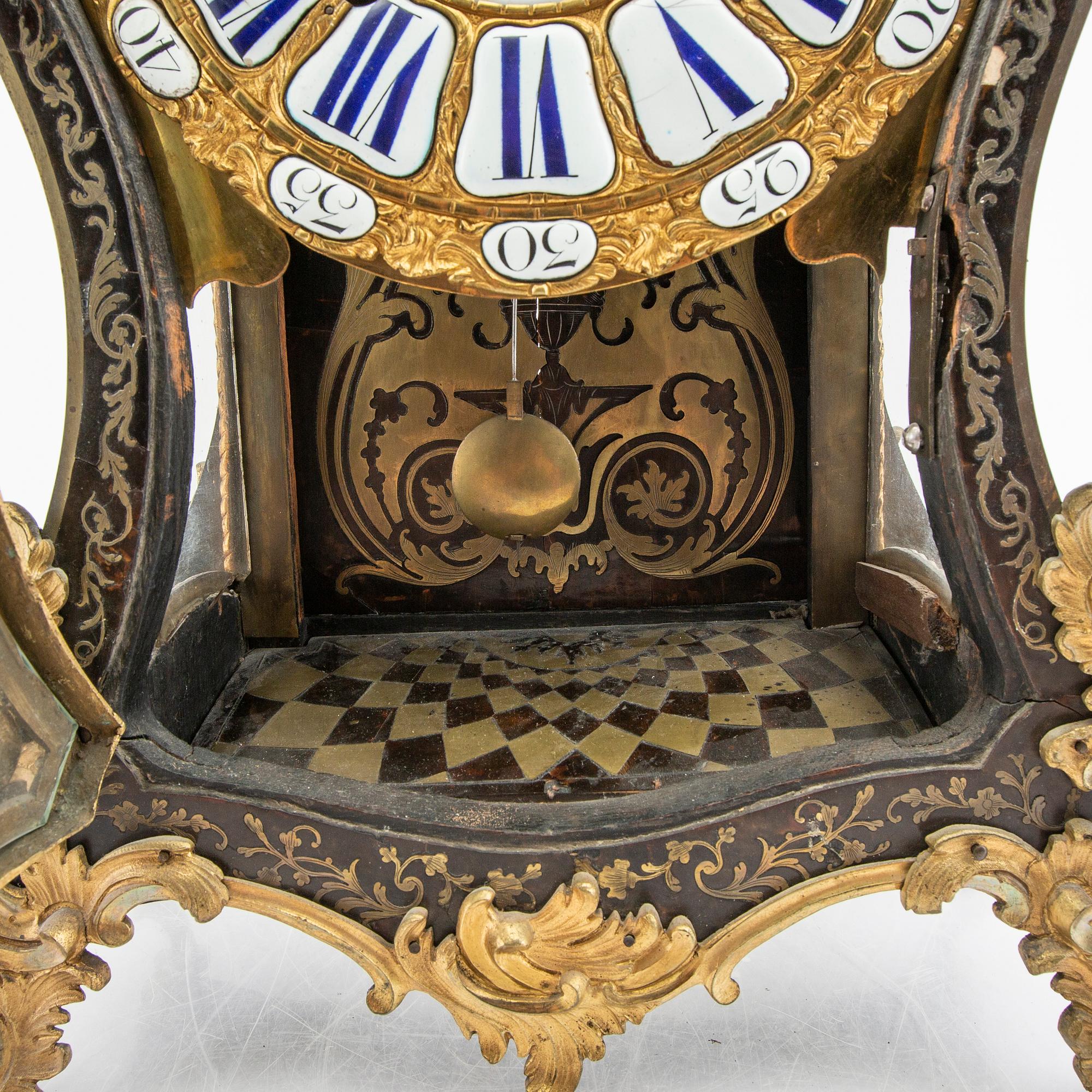 Konsolur med konsol Louis XV-stil sent 1800-tal.