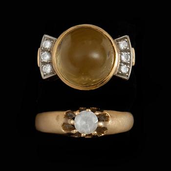 RINGAR, 2 st, 18k guld. Total vikt ca 11,5 gram.