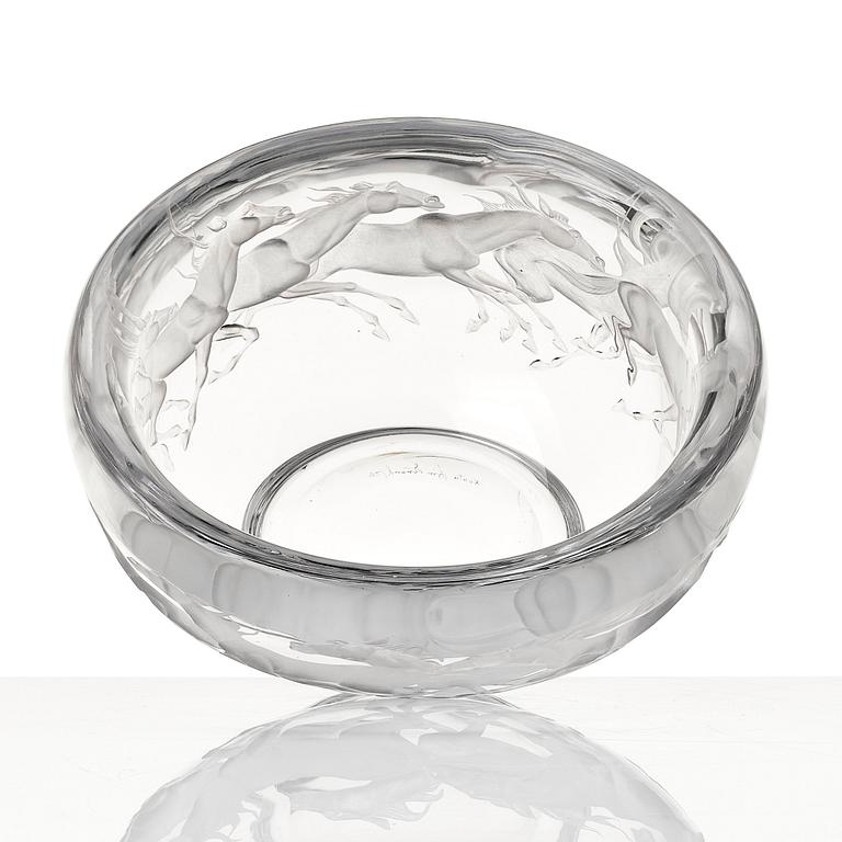 Vicke Lindstrand, a unique engraved glass bowl, reportedly a special commission ca 1972, Kosta, Sweden engraved by Tage Cronqvist.