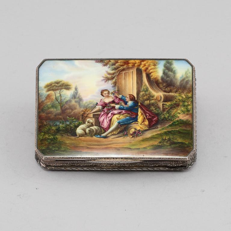 ETUI, sterlingsilver, importstämplad, 1900-tal. Vikt 325 g.