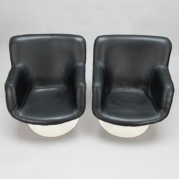 Yrjö Kukkapuro, a pair of late 1960's 'Junior' armchairs for Haimi.