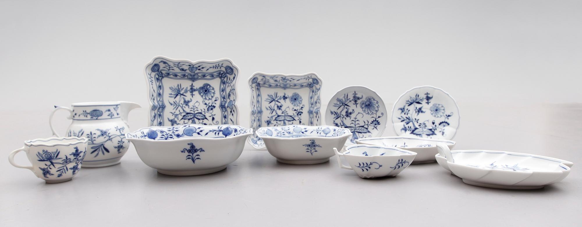 SERVISPORSLIN, 17 delar, Meissen, 1900-talets andra hälft.
