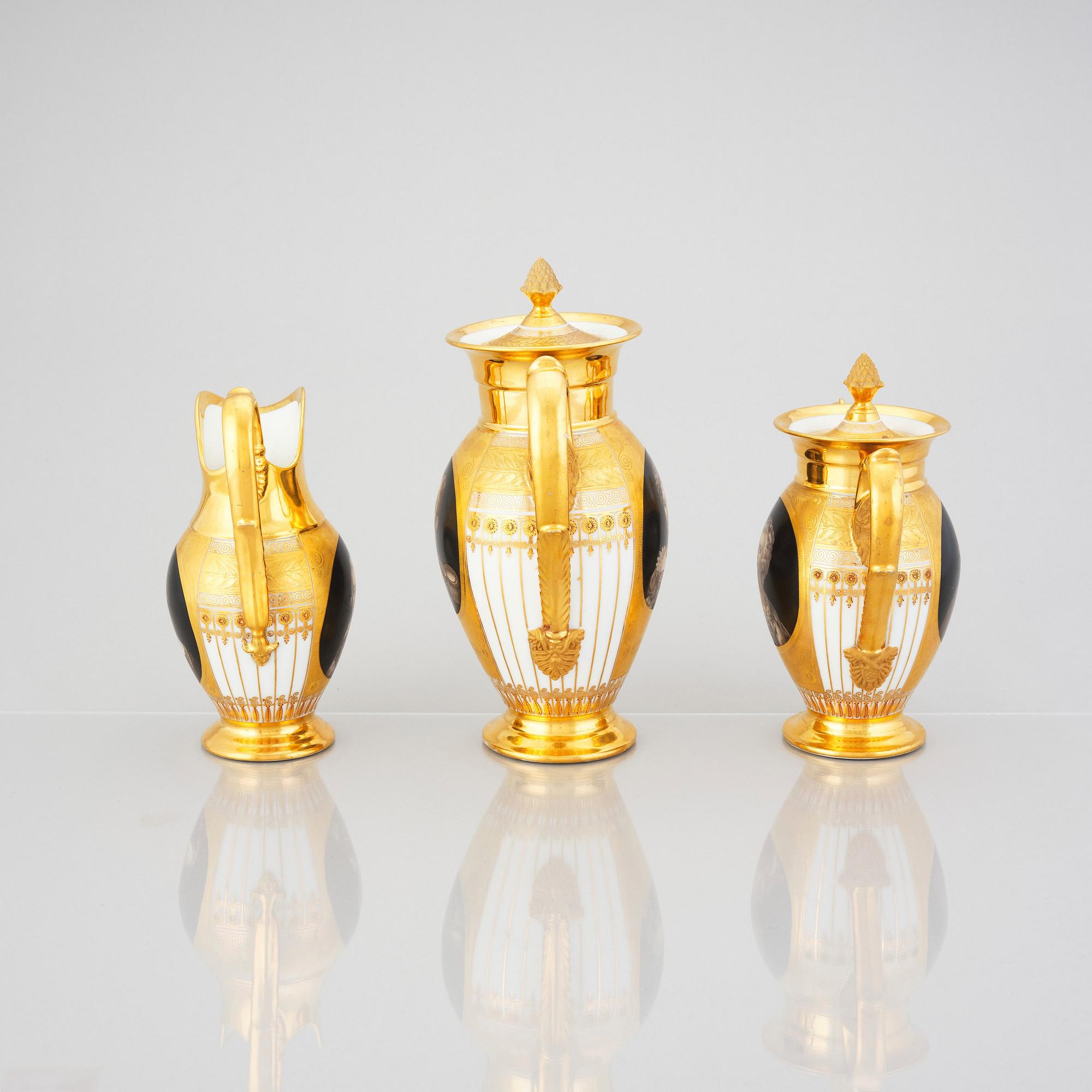 A Russian Empire coffee service, presumably by the Yusupov porcelain manufactory.