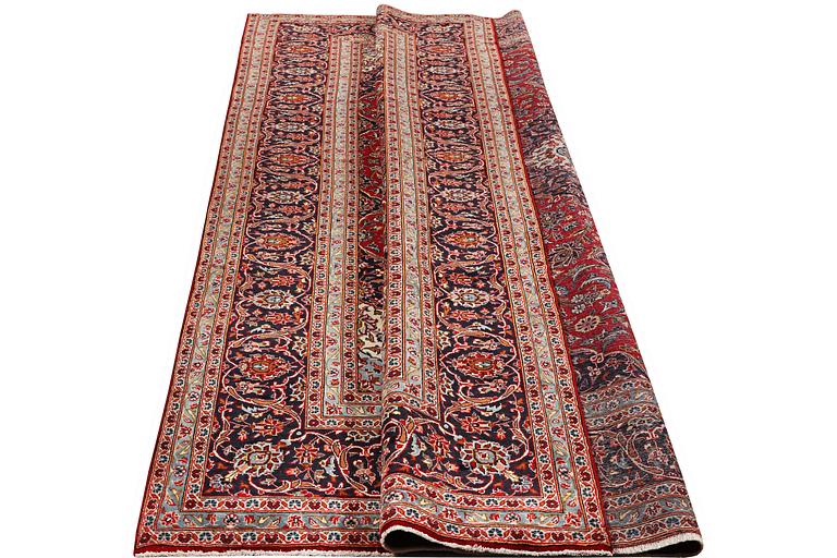 Matta, Keshan, ca. 383 x 247 cm.