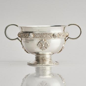 A British early 20th century silver bowl, mark of Lambert & Co (Herbert Charles Lambert), London 1911.