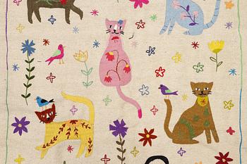 A hand-embroidered Kelim rug, 180 x 122 cm.
