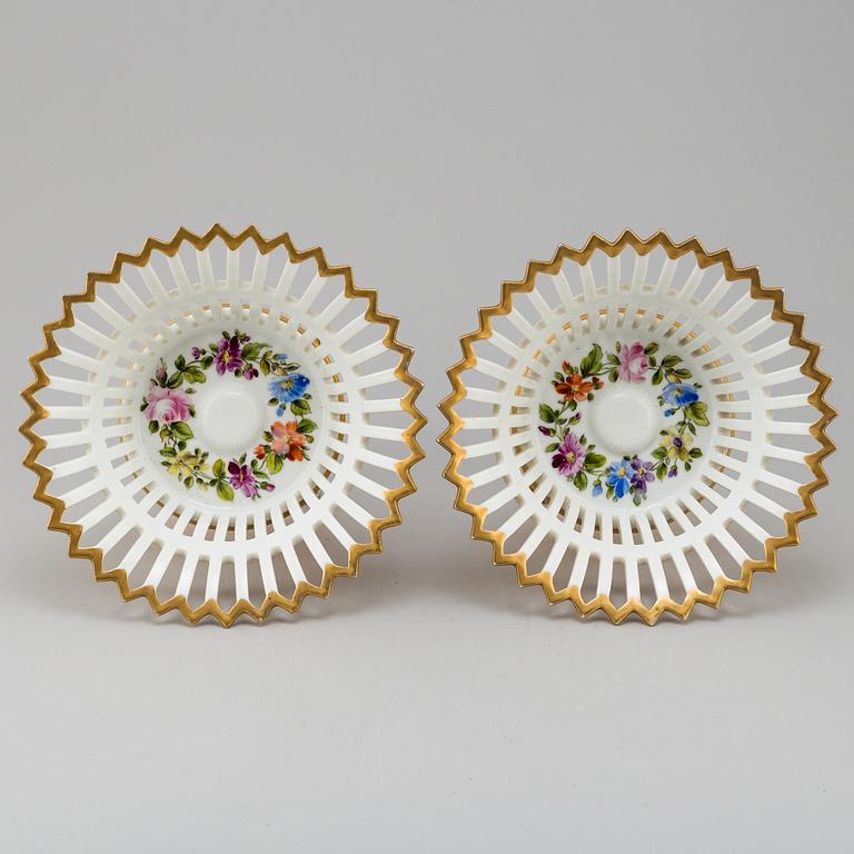 A pair of Empire style porcelain bowls from around year 1900.