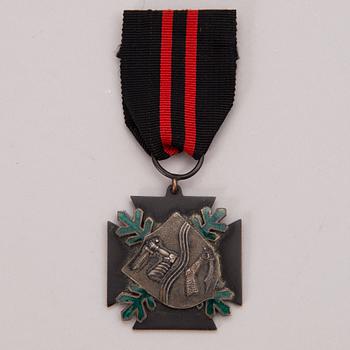 A mid 20th Century Finnish Kollaa commemorative cross.