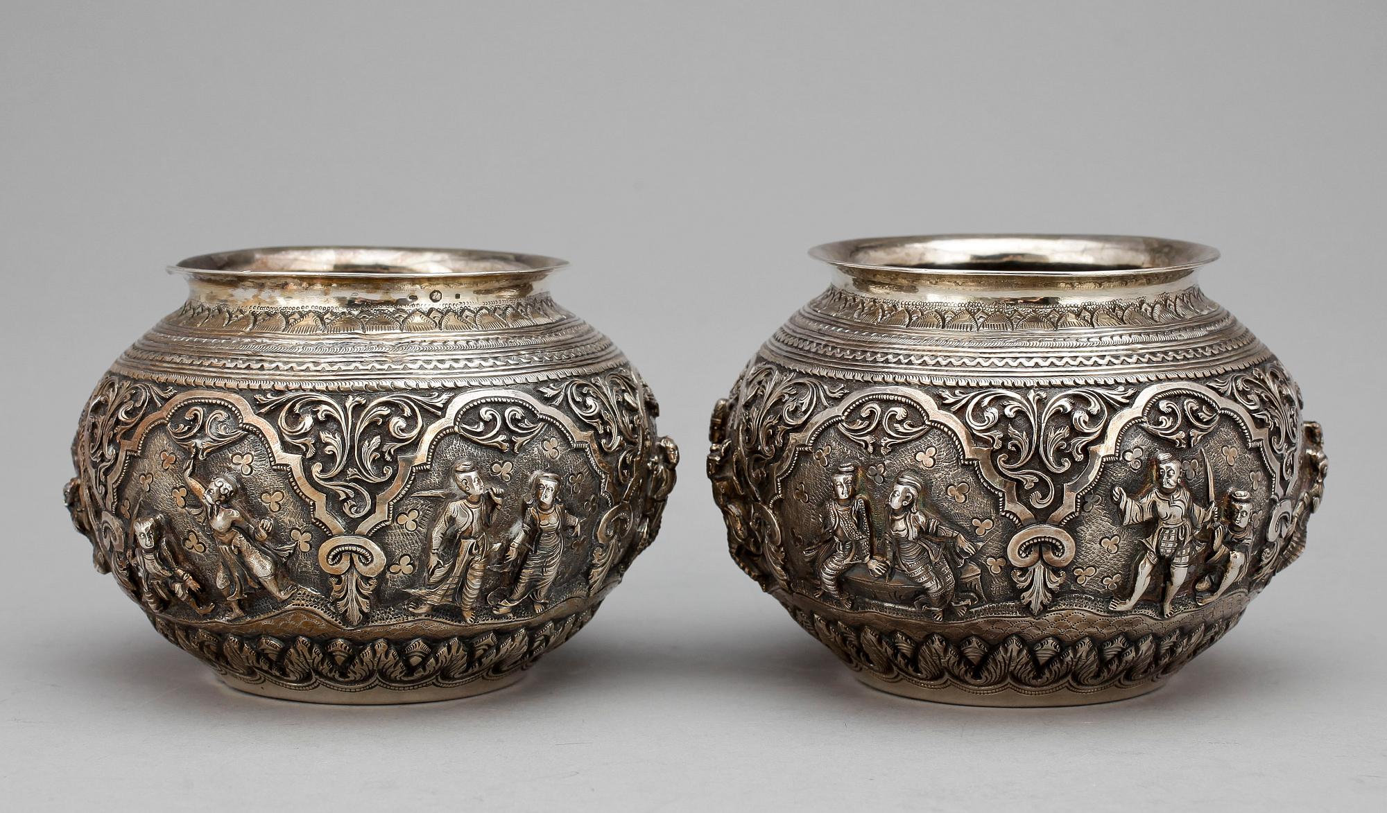 SKÅLAR, silver, ett par, Indien, 1900-tal, totalvikt ca 504 gram.