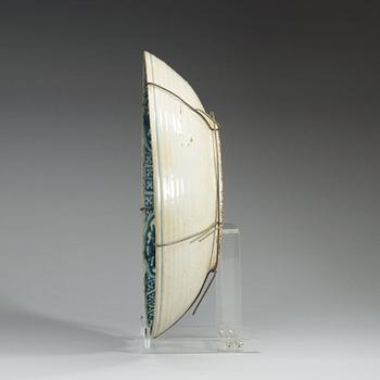 A large blue and white charger, Ming dynasty, Wanli (1572-1620). Swatow.