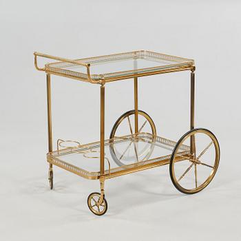 SERVERINGSVAGN, 1900-talets andra hälft.