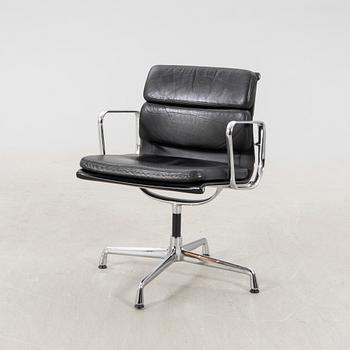 Charles & Ray Eames, skrivbordsstol, "EA208 Soft Pad Chair", Herman Miller.