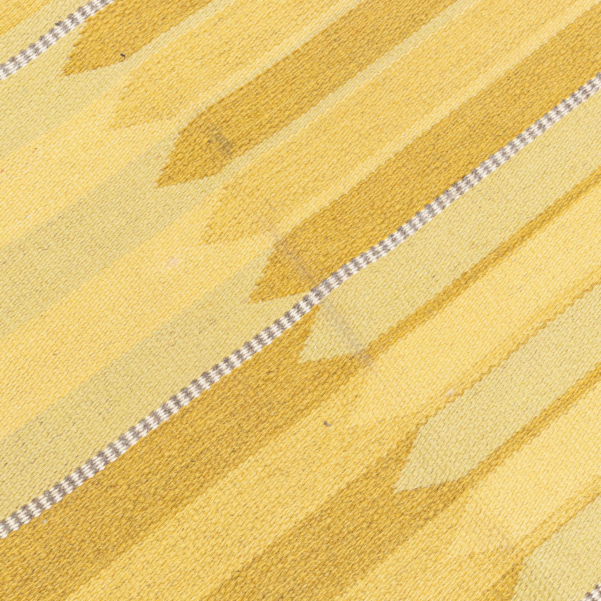 A machine made carpet,  ”Skyttelgång”,  possibly by Ingrid Dessau, ca 290 x 193 cm.