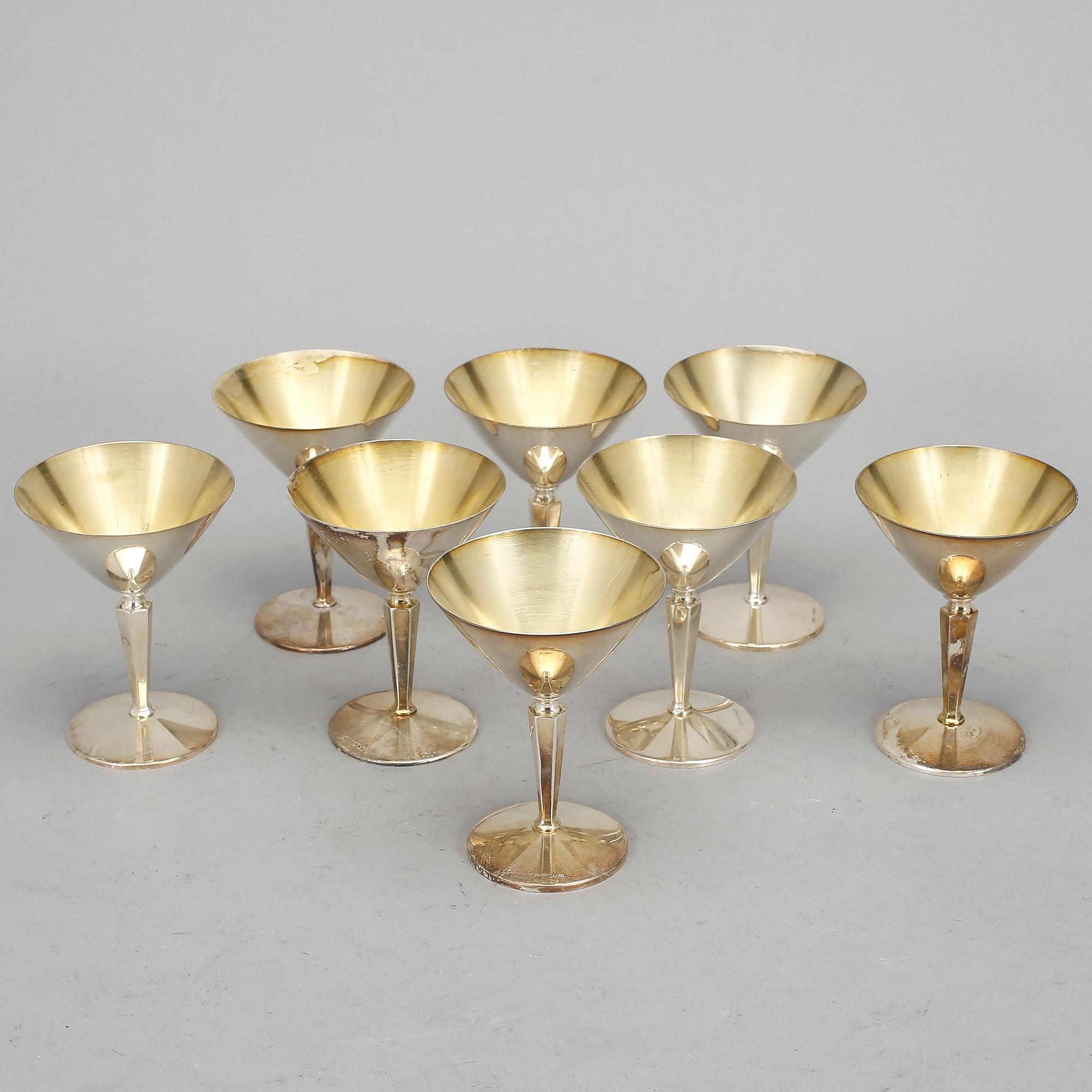 COCKTAILGLAS, 8 st, silver, K&EC samt Ceson, Göteborg, 1960-/70-tal. Total vikt ca 420 gram.
