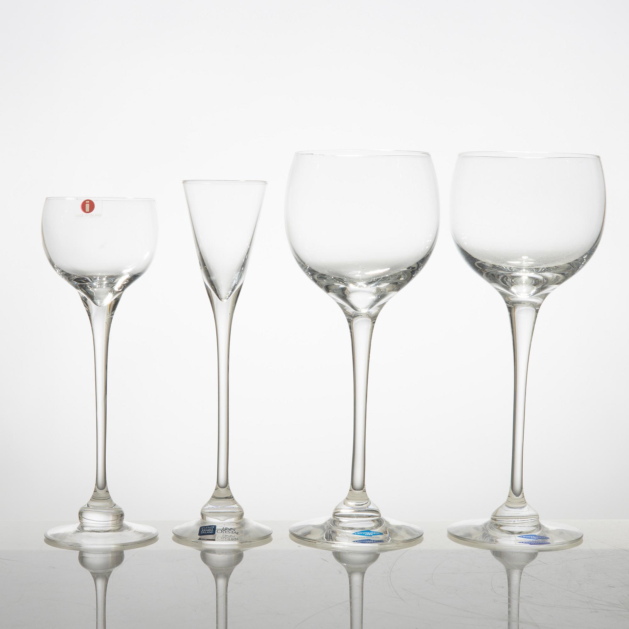 Heikki Orvola, a 111 pieces glass service, "Aurora", Nuutajärvi Notsjö, Arabia and Iittala, late 20th century.