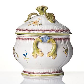 A Swedish Rörstrand faience tureen with cover, 18th century.