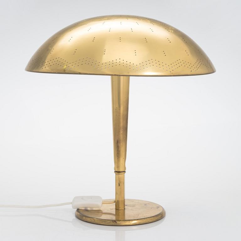 Paavo Tynell, bordslampa, modell 5061, Idman 1900-talets mitt.