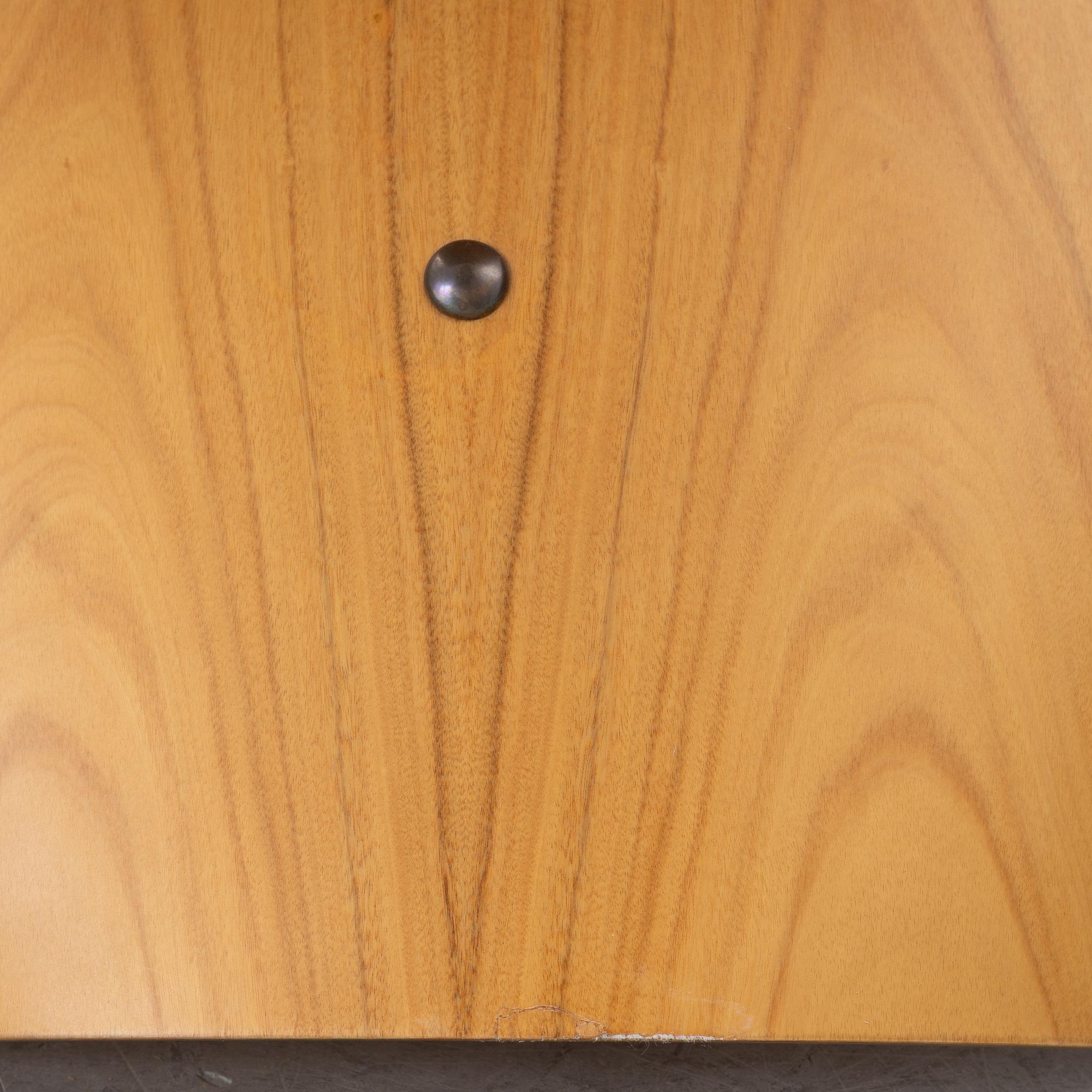 Sori Yanagi, pall, ”Butterfly”, Tendo Mokko, Japan.