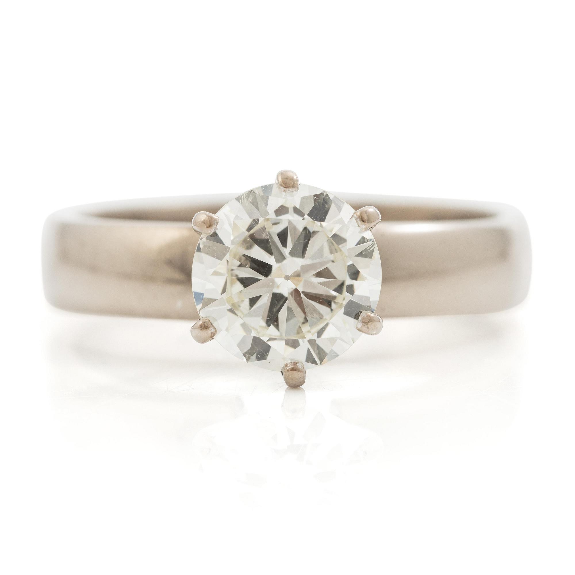 A ring by Sebastian Schildt, 18K white gold set with a brilliant-cut diamond ca 1.50 ct.