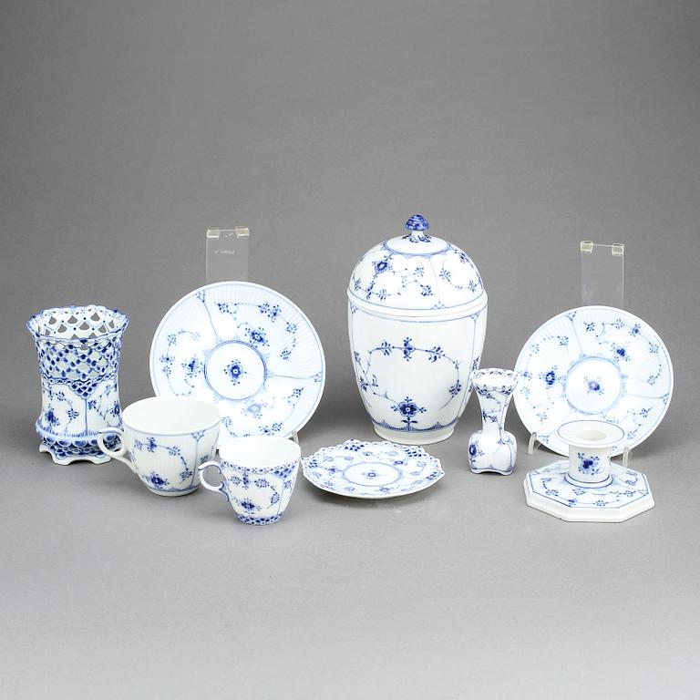 SERVISDELAR, 18 delar. "Musselmalet", Kunglig Dansk.