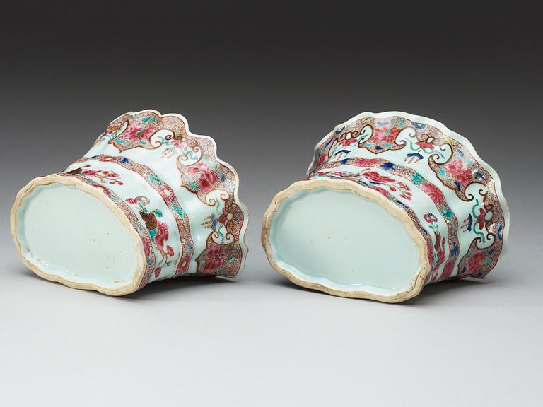 A pair of famille rose wall-tulip vases, Qing dynasty, Qianlong (1736-95).