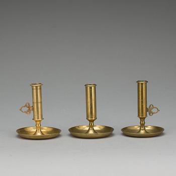 LJUSSTAKAR, 3 st, mässing, 1700/1800-tal.