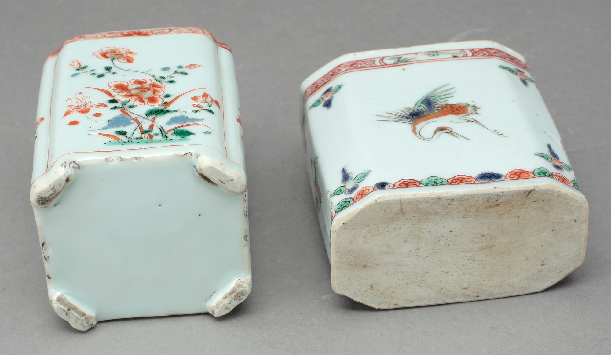 TEDOSOR, 2 st, porslin, Kangxi, Kina 1662-1722.