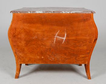 BYRÅ, rokokostil, 1900-tal.