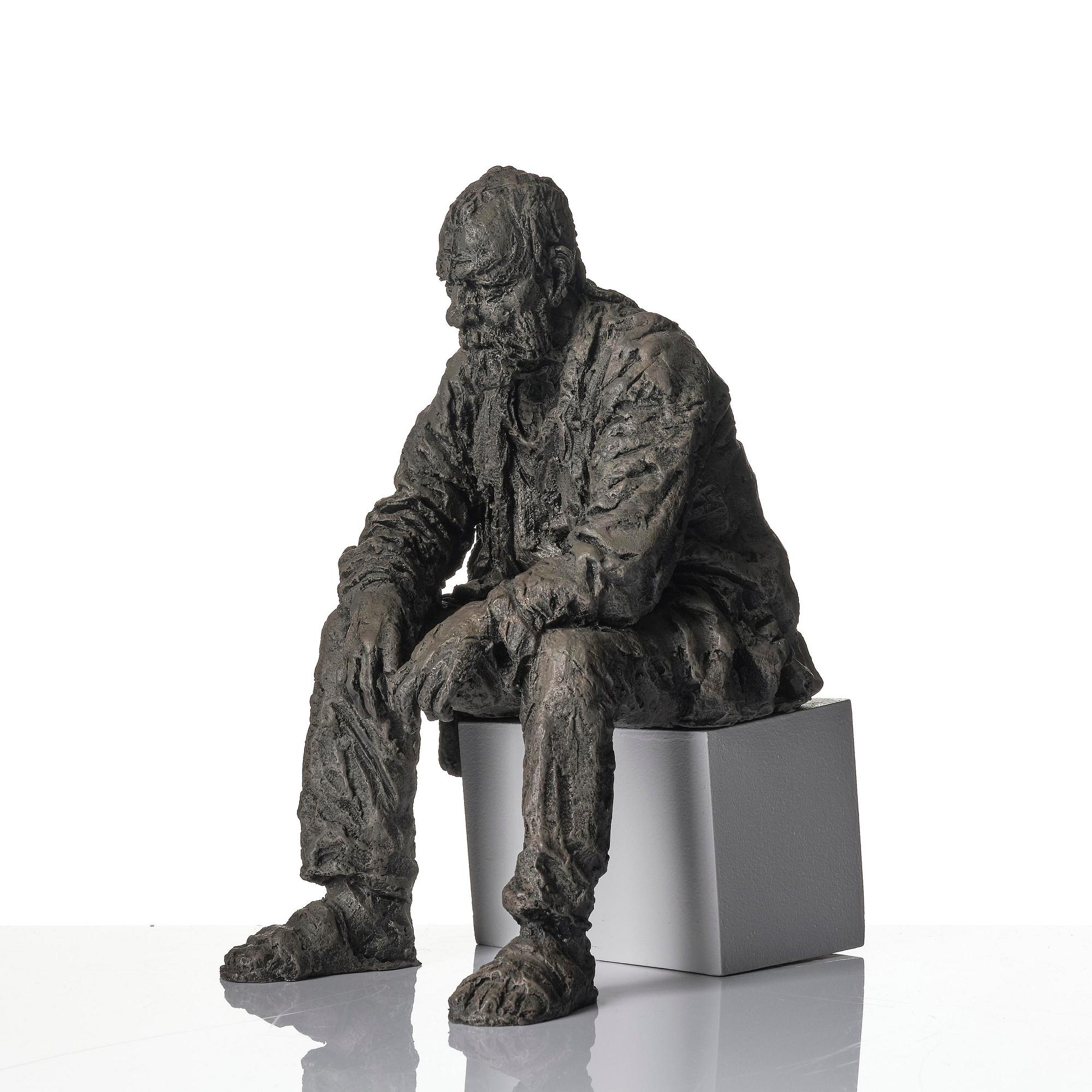 Sean Henry, "Seated man".