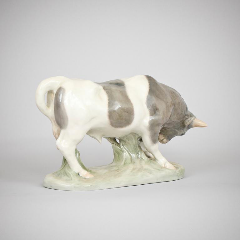 FIGURIN, porslin, nr 1195, Knud Kyhn för Royal Copenhagen, 1900-tal.