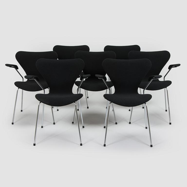 Arne Jacobsen, stolar, 7 st, "Sjuan", Fritz Hansen, Danmark, 1900-talets slut.