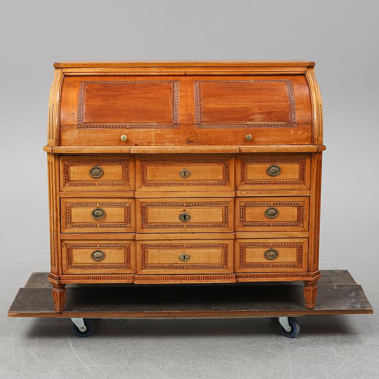 Rullklaffsekretär, empire, 1800-talets början.
