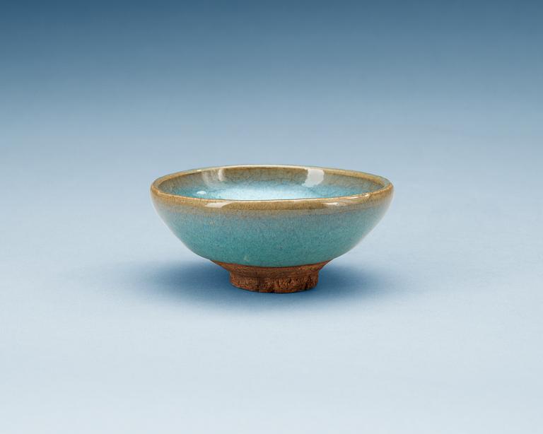 SKÅL, keramik. Yuan dynastin.