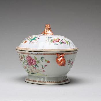 A famille rose 'double peacock' tureen with cover, Qing dynasty, Qianlong (1736-95).