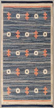 CARL DANGEL, a signed flat weavew carpet ca 163 x 100 cm.