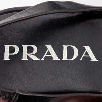 PRADA, a pair of black leather sandals. Size 37.