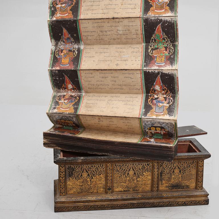 LÅDA MED SCROLL, Thailand, 1900-talets början.