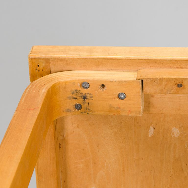 Alvar Aalto, A mid 1950s table '81' for O.Y. Huonekalu-ja Rakennustyötehdas A.B.