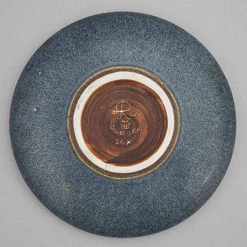 Carl-Harry Stålhane, a stoneware bowl, vase and dish, Rörstrand.
