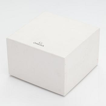 Omega, Seamaster, 200m, "Pre-Bond", armbandsur, 38 mm.