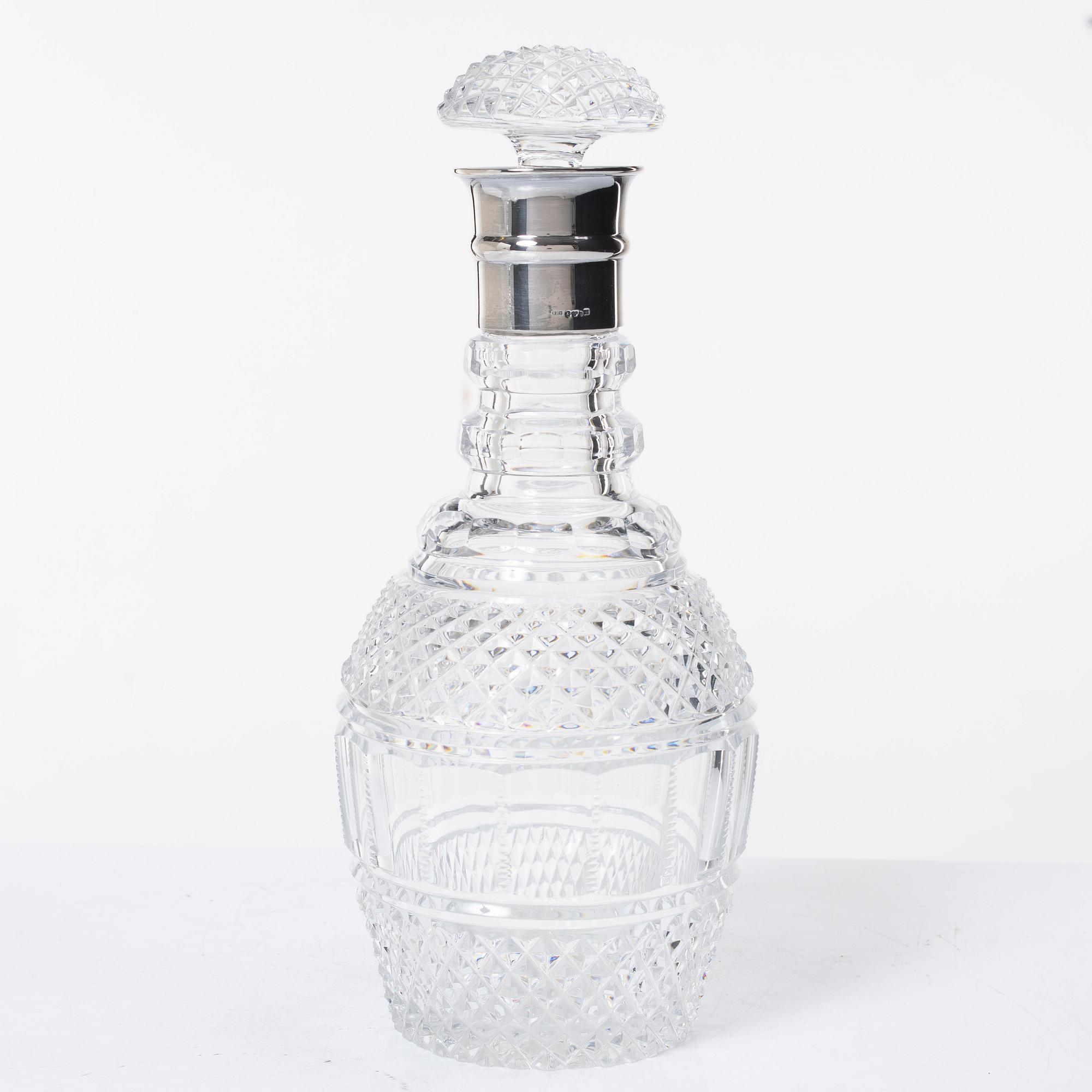 Karaffer med propp, ett par, glas, England/Irland 1800-tal med senare silverskoning.